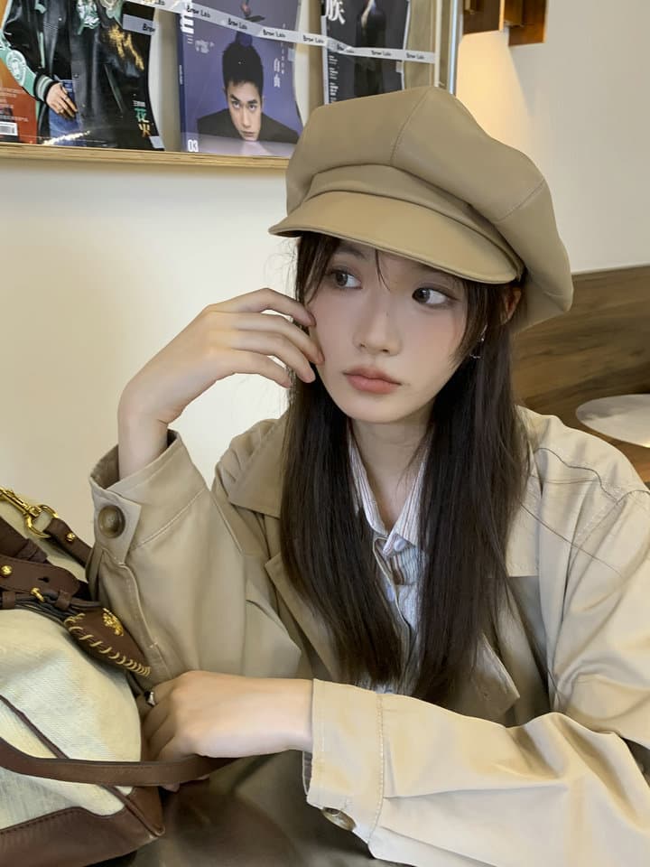 レディース フェイクレザーキャスケット 小顔効果 サイズ調整可能