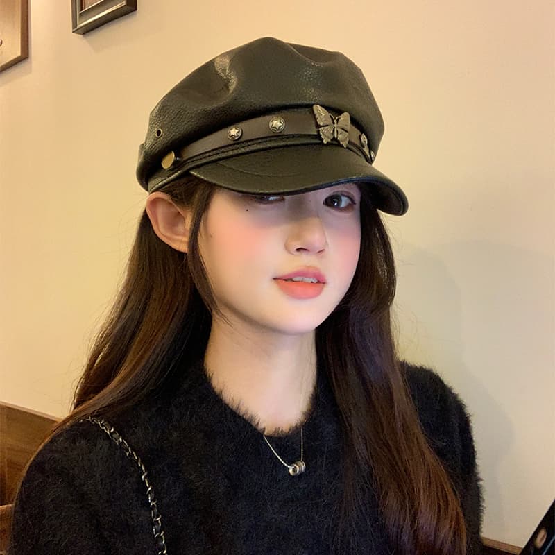 蝶モチーフ飾り革キャスケット