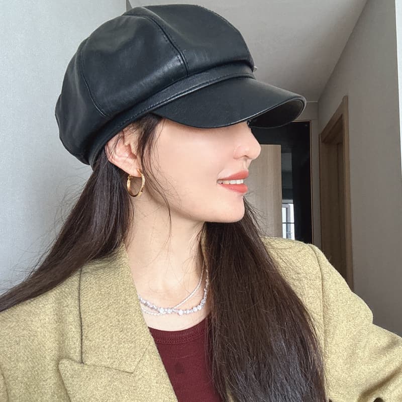 なめし革の贅沢キャスケット帽