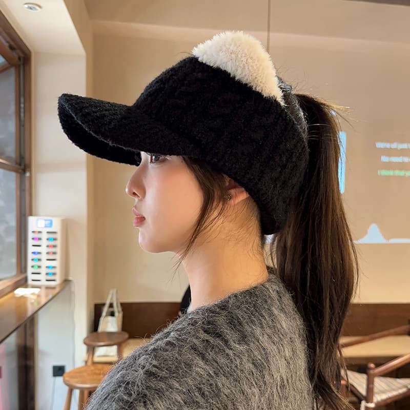 ふわもこ耳付きキャスケット