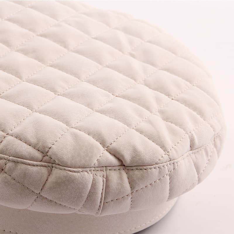 秋冬新作 レディース キルティング キャスケット 防寒帽子　ニット