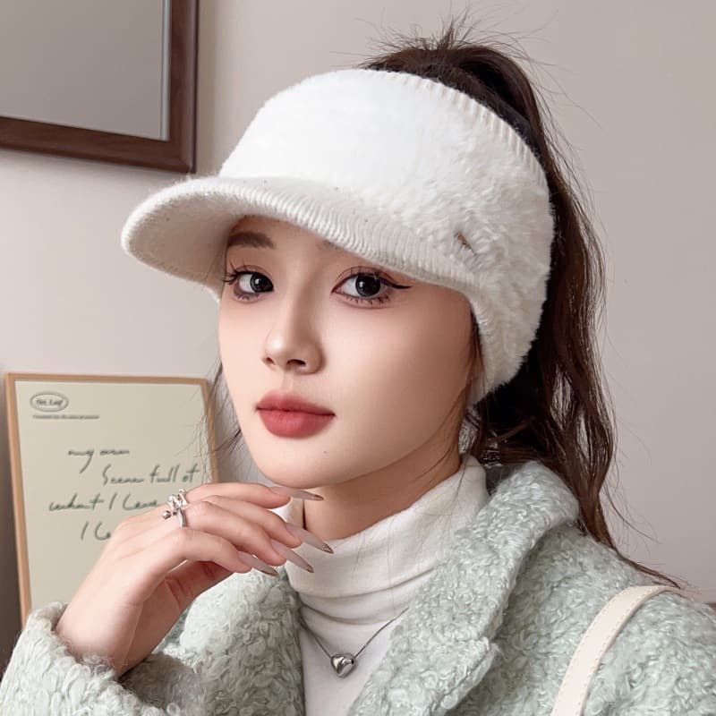 もこもこニットキャスケット帽