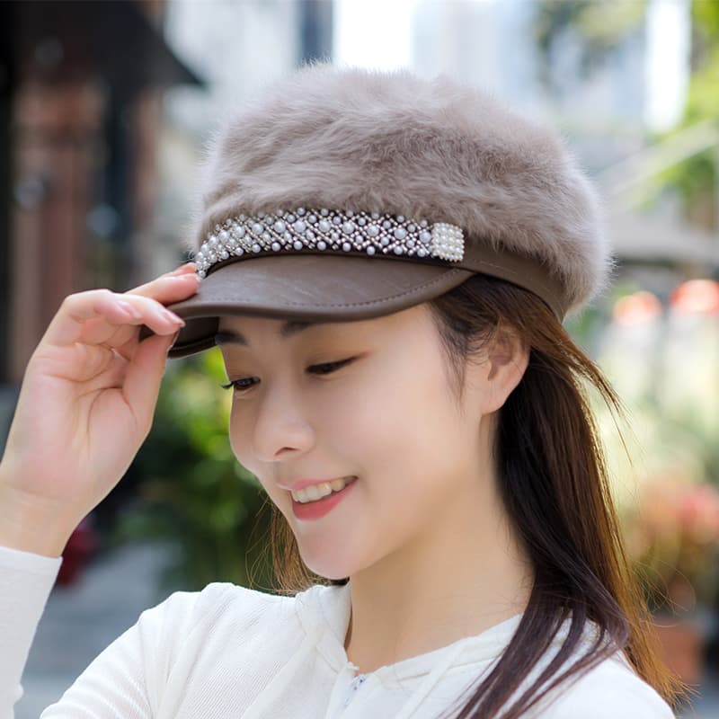 シャイニーパール付きファー付きキャスケット