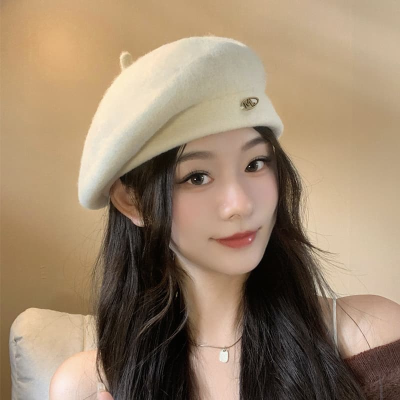 ウール素材の上品キャスケット