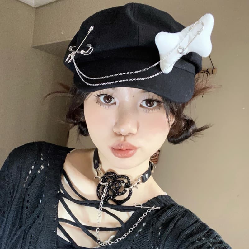 デザイン飾り付きツイードキャスケット 小顔効果帽子