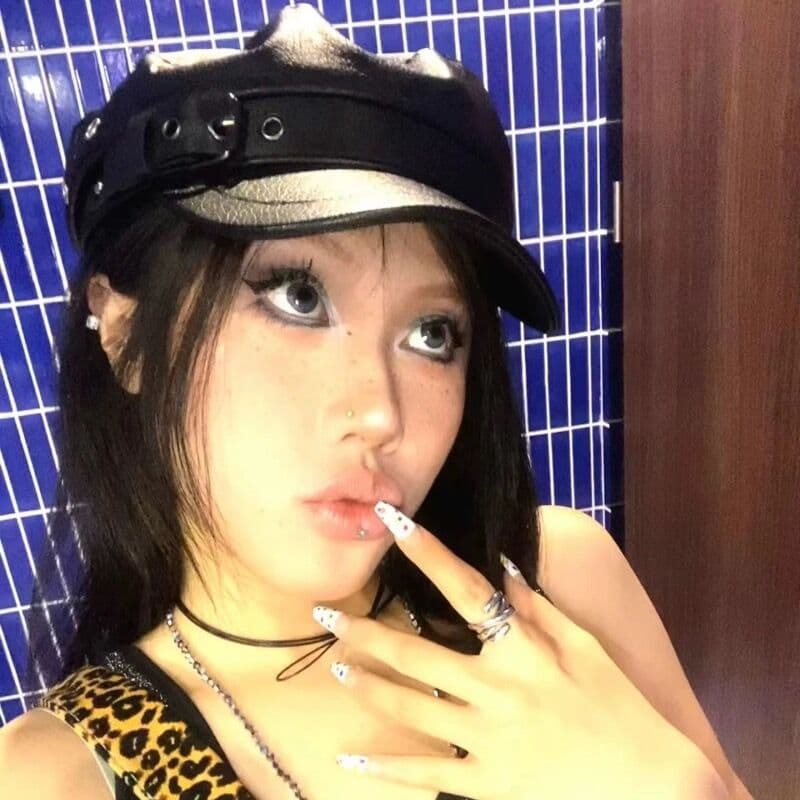 スタッズベルトキャスケット