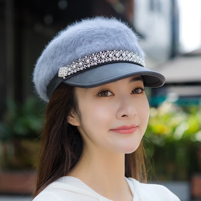 シャイニーパール付きファー付きキャスケット